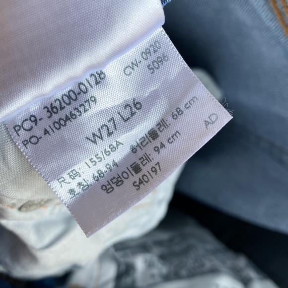 Levi’s - Picture 9 of 9